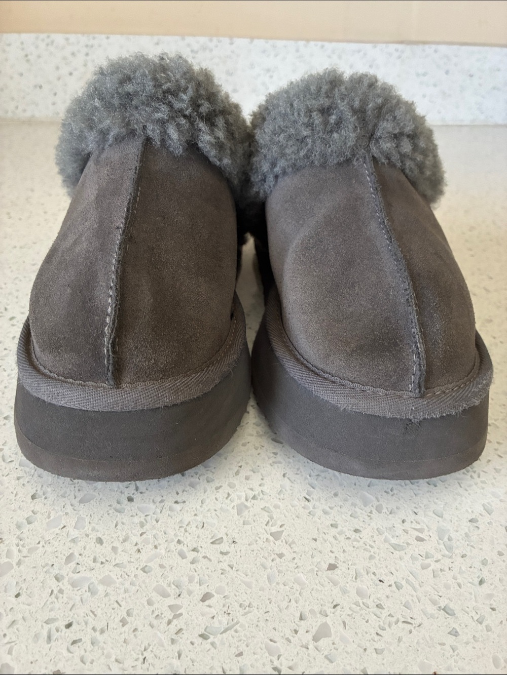 UGG Slippers - Picture 5 of 8